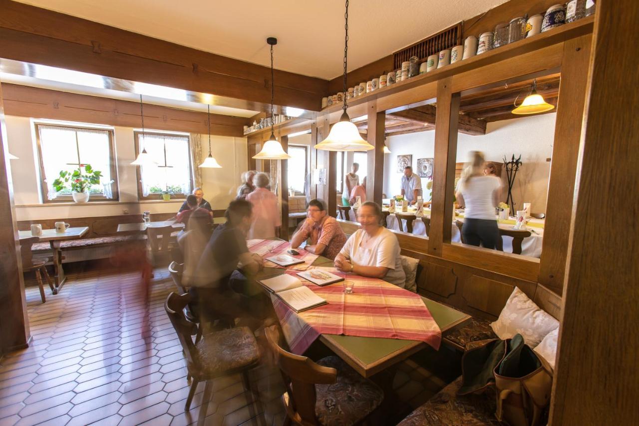 ホテルLandgasthof Sternbrau Wachenroth エクステリア 写真
